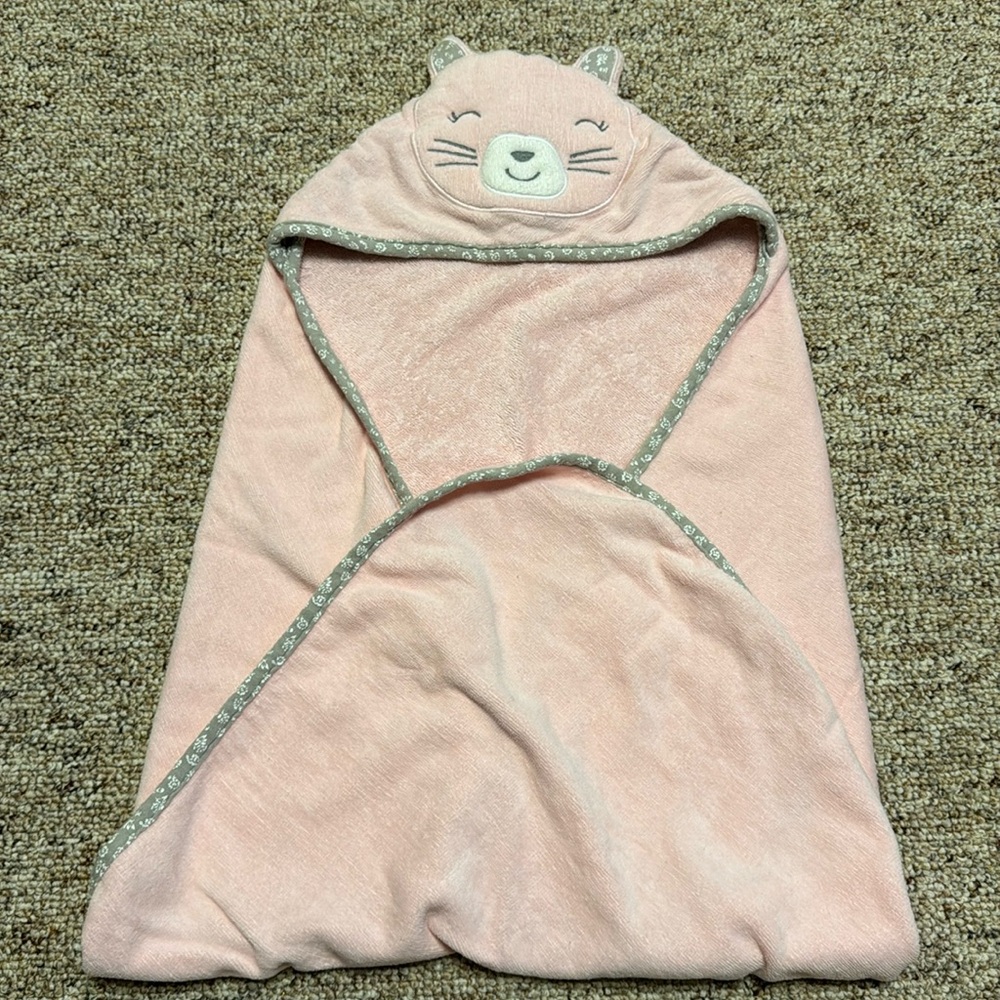 Carter’s Kitty Cat hooded towel